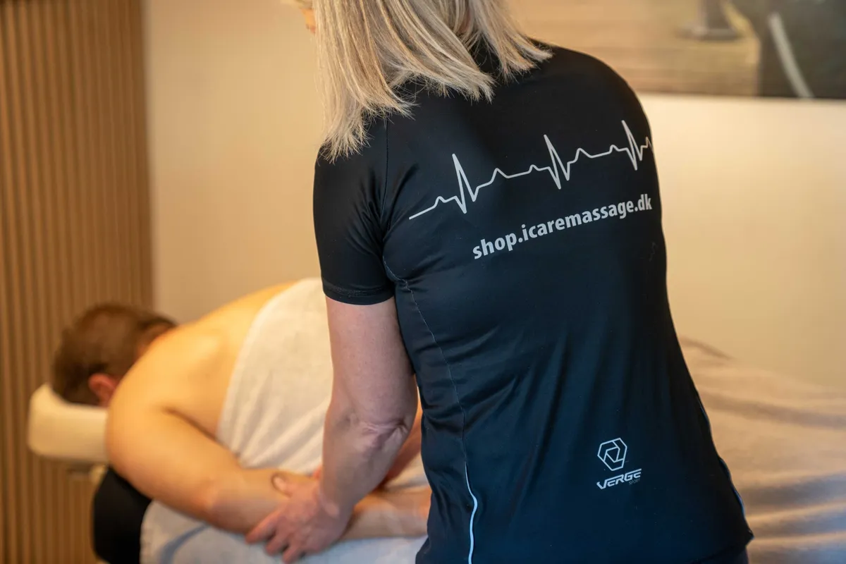 Massage behandling hos iCare Massage i Lyngby